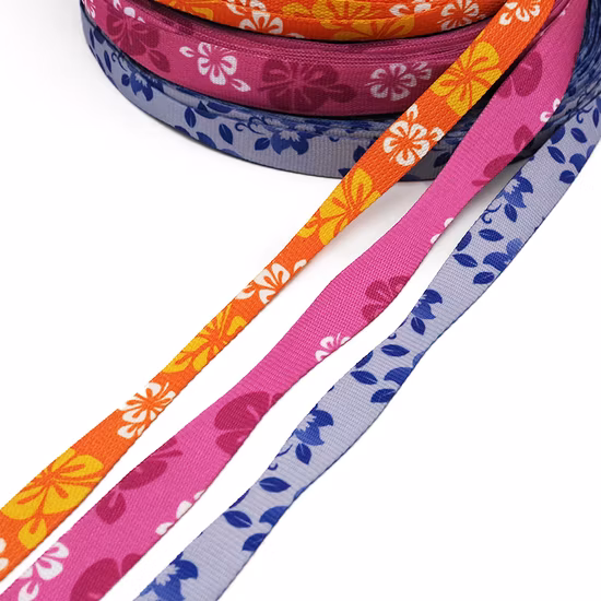 Лента с печатными буквами